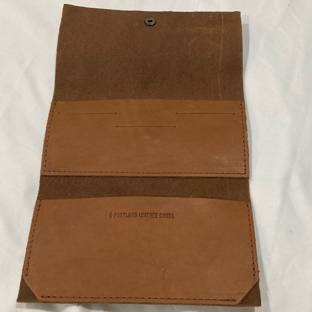 Portland Leather Rancher Wallet - Picture 2 of 8